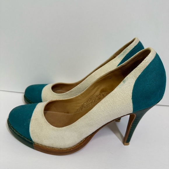 The Office of Angela Scott Linen Heels with Turquoise Coloring/Heel Sz 41 - Picture 5 of 10